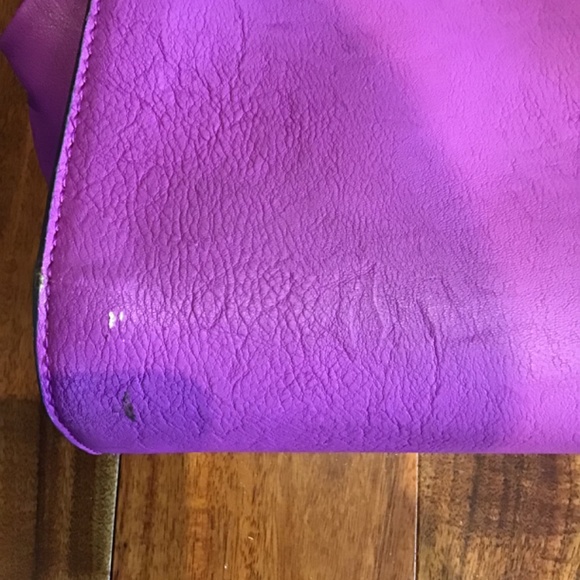 Amy & Joey Signature Cliff Notes Satchel - Picture 3 of 4